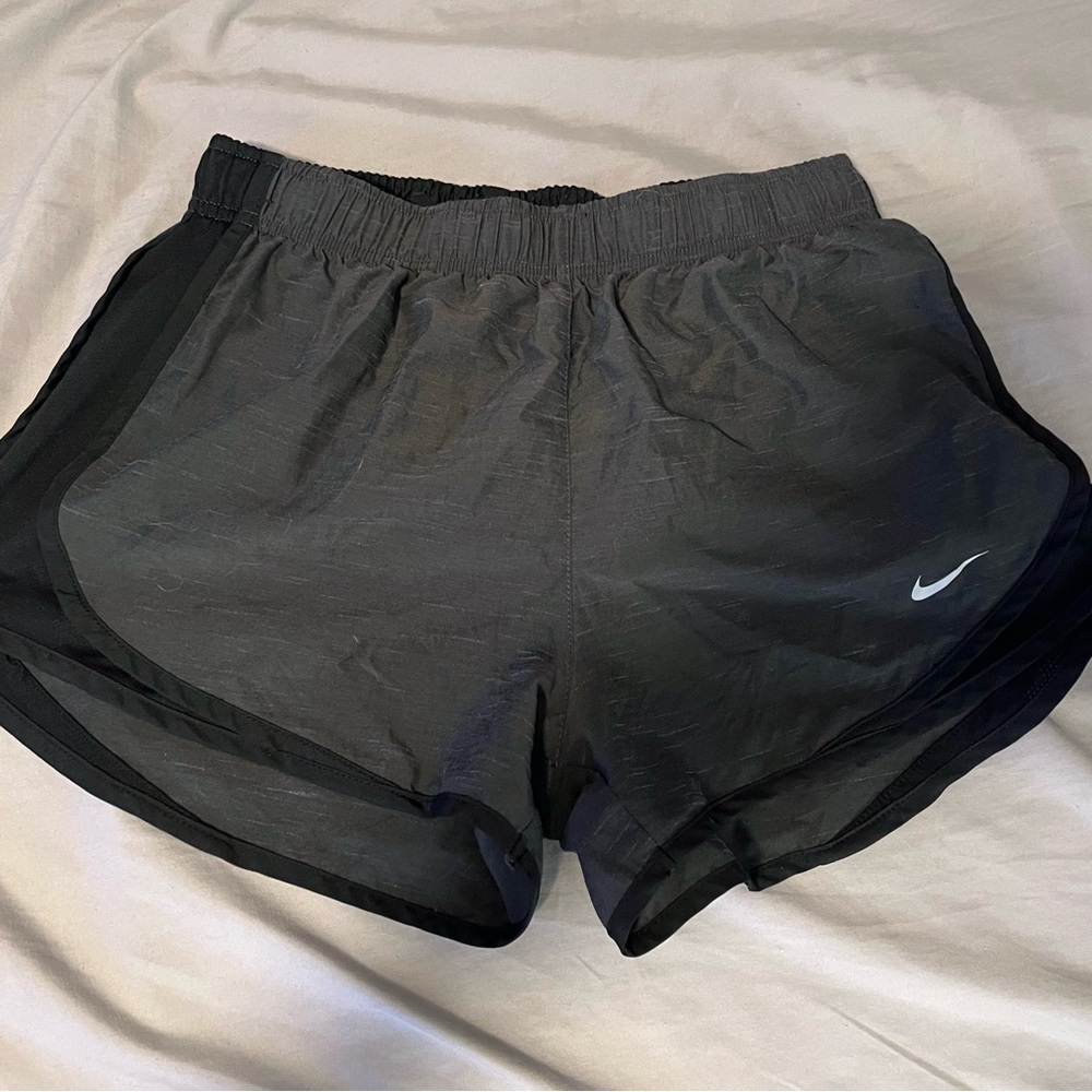 Nike Dri Fit Grey Shorts Womens Size Small